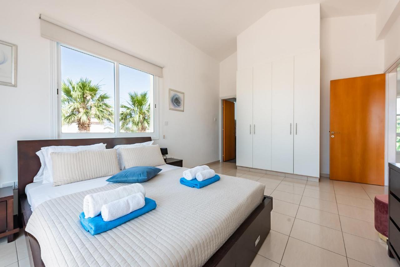 Villa Alysia Coral Bay Esterno foto