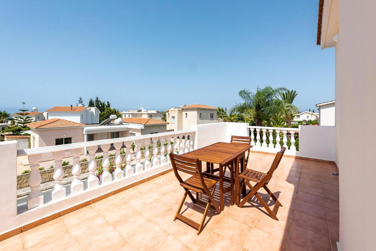 Villa Alysia Coral Bay Esterno foto