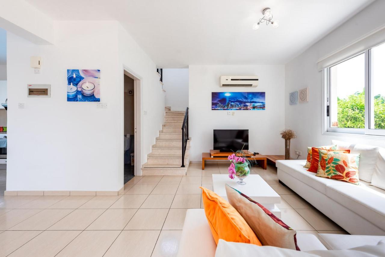 Villa Alysia Coral Bay Esterno foto